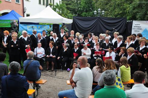 image Portico in festa (3492)